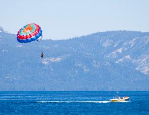 North Shore Parasailing